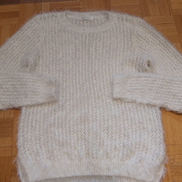 Fuzzy Crewneck sweater - Picture 1 of 2